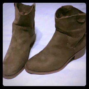 🆕 Merona Cafe Color Ankle Boots Size 9.5